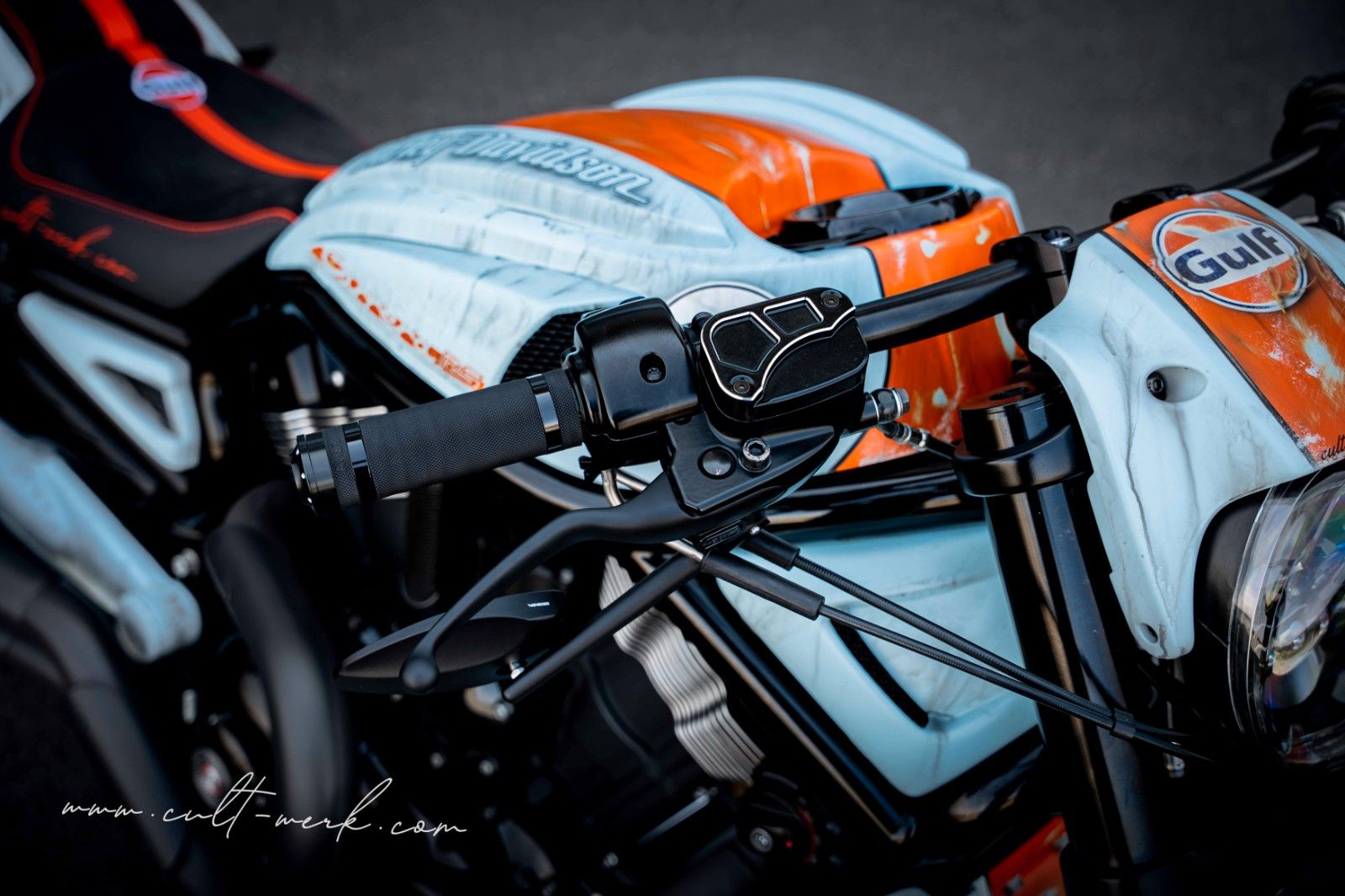 HARLEY DAVIDSON V-Rod Night Rod Special "GULF" by Cult-Werk HARLEY DAVIDSON V-Rod Night Rod Special "GULF" by Cult-Werk