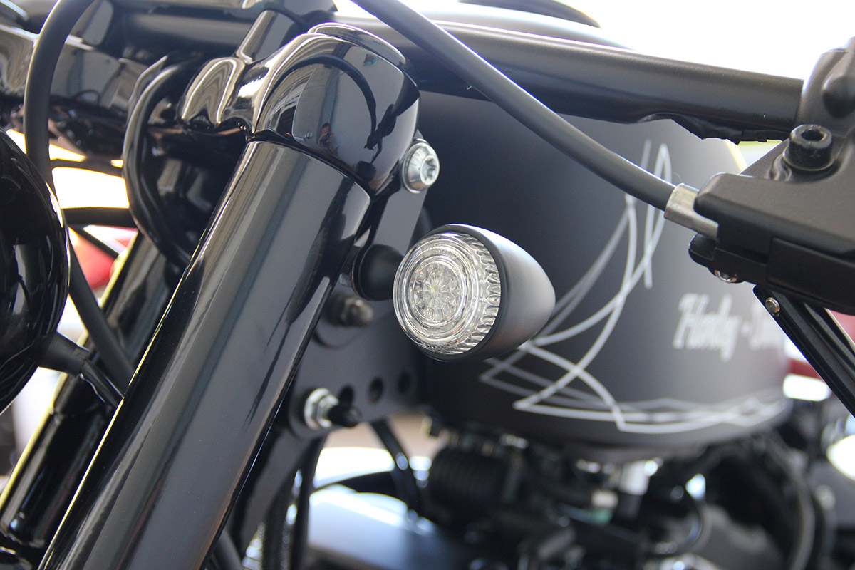 HARLEY SPORTSTER - Blinkerhalter vorne (BJ. alle SPO bis 2015)