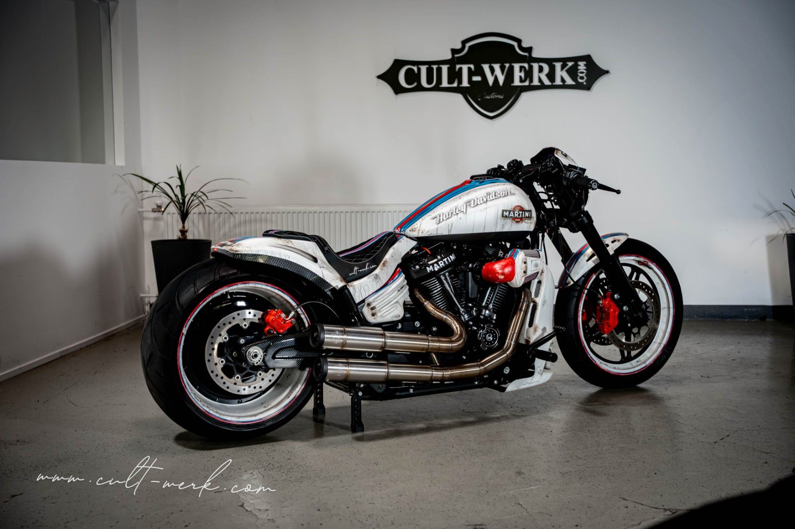 HARLEY DAVIDSON FXDR 114 "Martini Used Look" by Cult-Werk