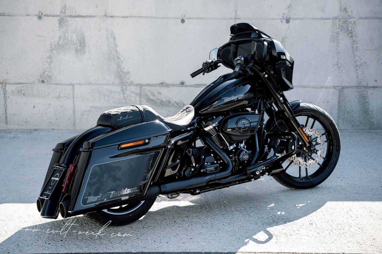 HARLEY DAVIDSON STREET GLIDE 25 "FADE CAMOU" LUFT by Cult-Werk