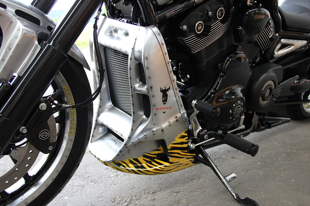 HARLEY V ROD NIGHT ROD SPECIAL - Kühlerverkleidung RACING (BJ. 2002 - 2017)