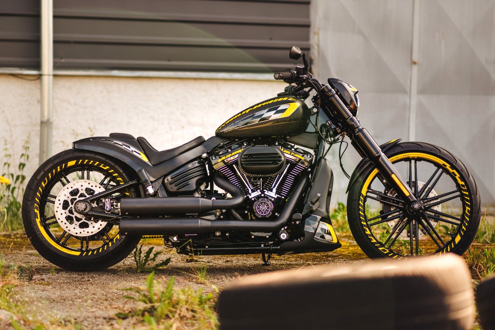 HARLEY DAVIDSON Breakout 114 "Yellow Racer" 280 by Cult-Werk