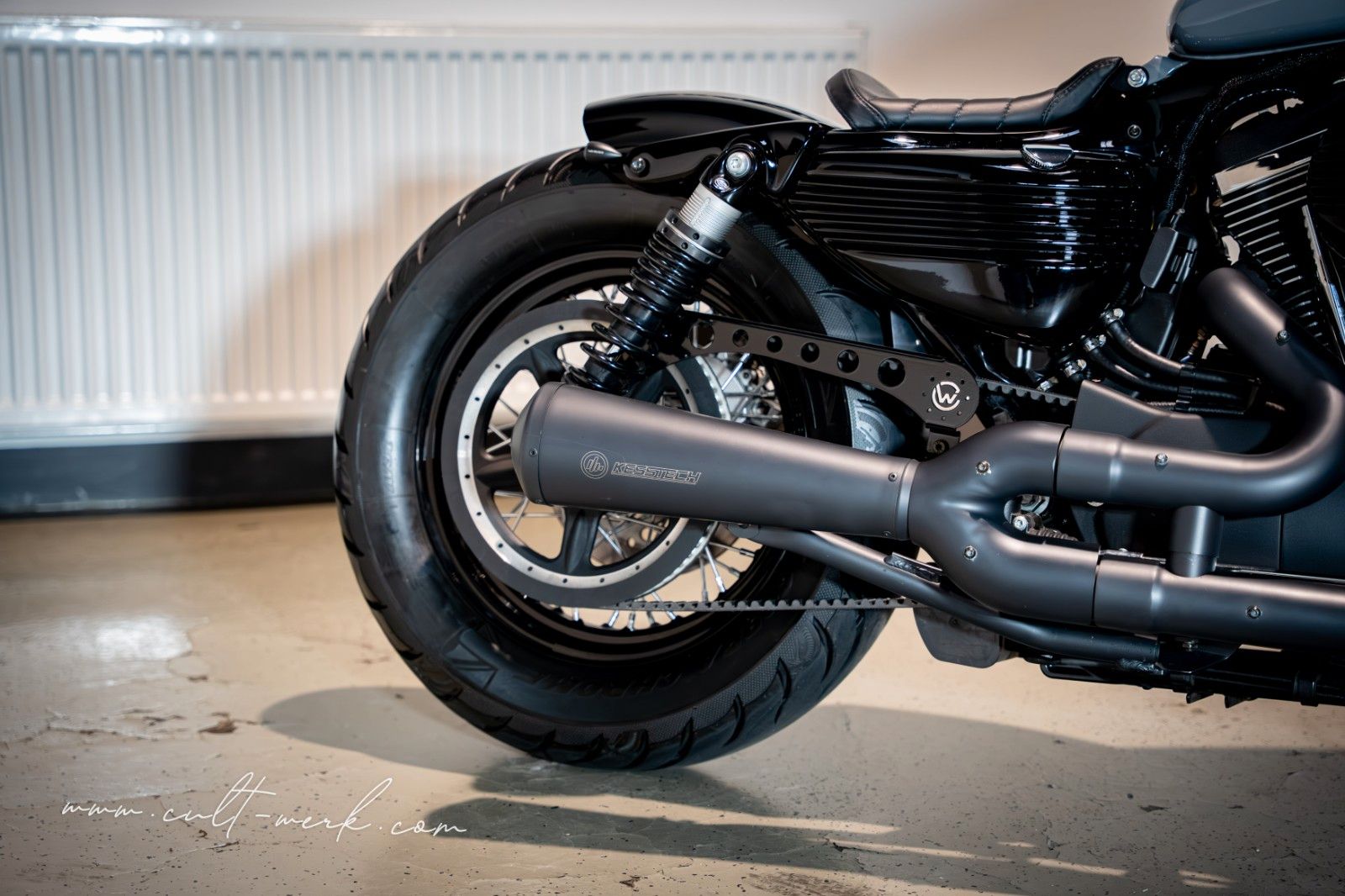 HARLEY DAVIDSON SPORTSTER 1200 CUSTOM "NARDO GREY" 48 by CW