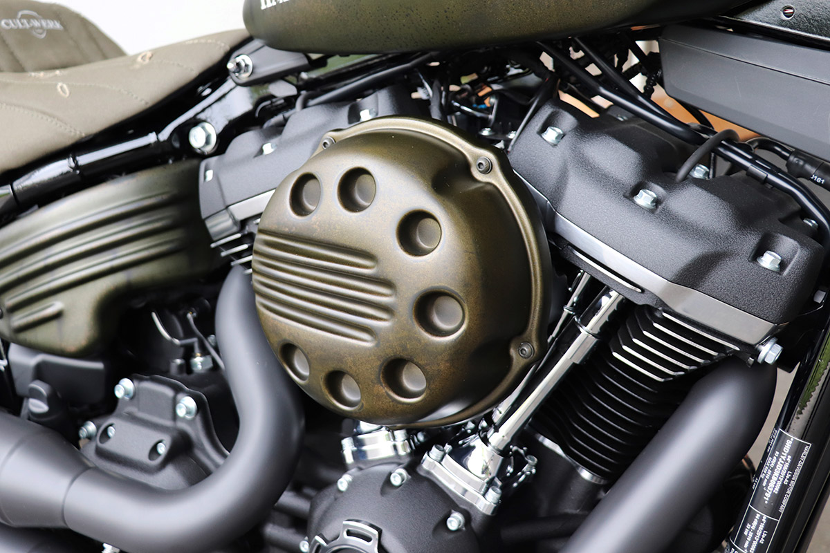 HARLEY SOFTAIL - Luftfilterdeckel SLOTTED (BJ. ab 2018)