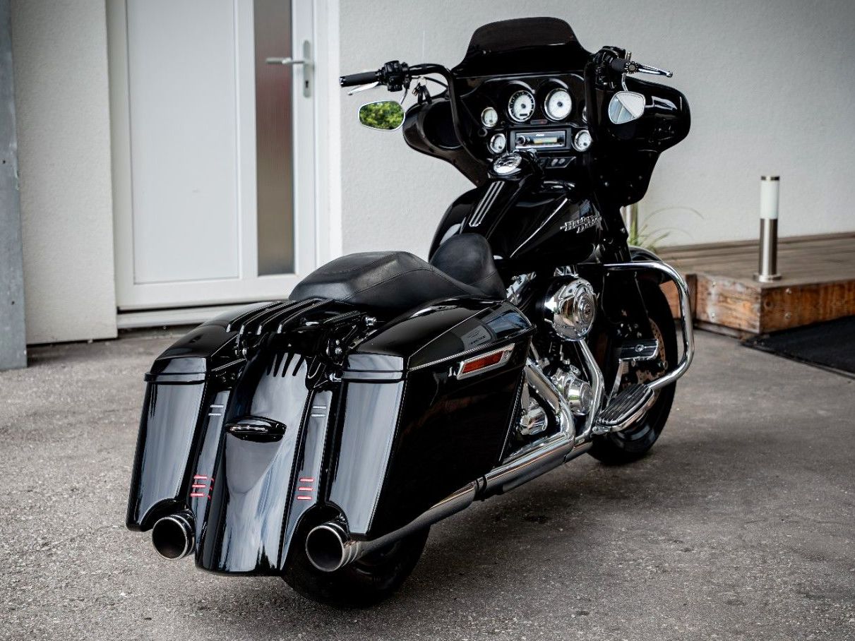 HARLEY DAVIDSON Street Glide TC103 APE KESSTECH LED CULTWERK