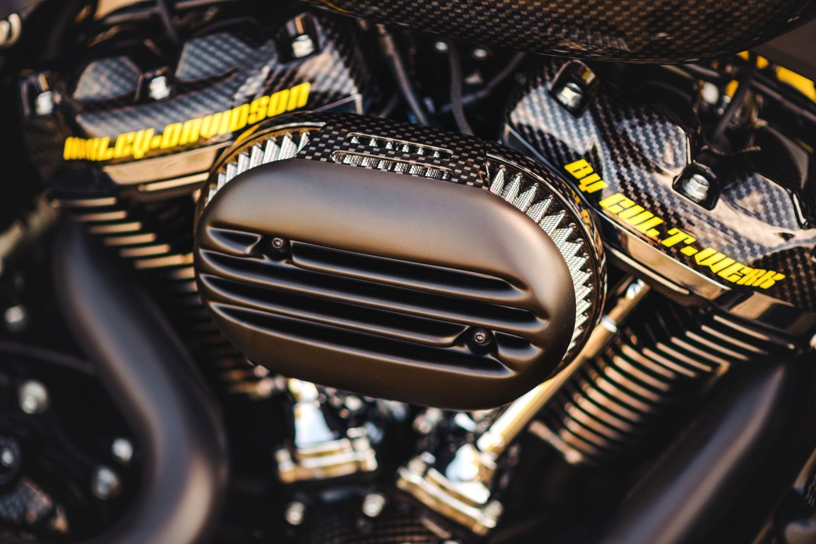 HARLEY DAVIDSON Breakout 114 "Yellow Racer" 280 by Cult-Werk