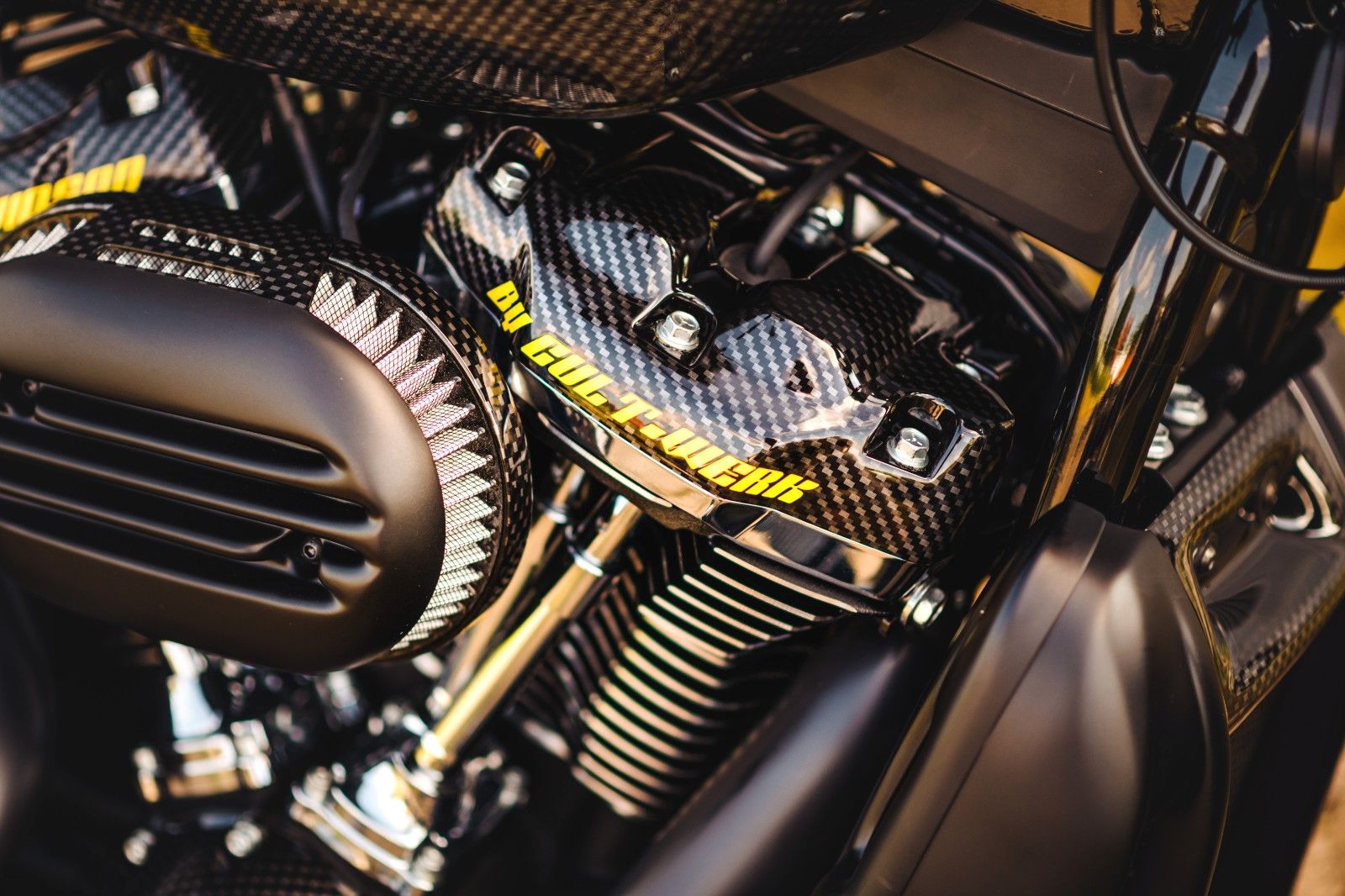 HARLEY DAVIDSON Breakout 114 "Yellow Racer" 280 by Cult-Werk