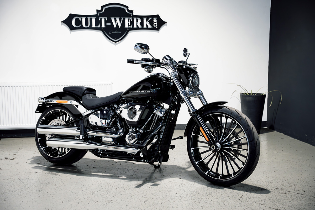 Scheinwerfermaske V-ROD STYLE (passend für Harley-Davidson Modelle: Breakout ab 2025)