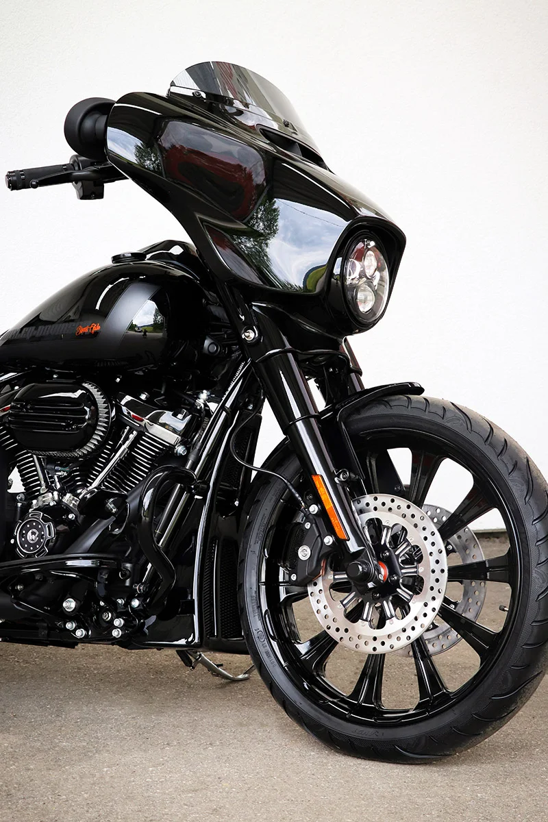Bugspoiler CUSTOM (passend für Harley-Davidson Modelle: Touring ab 2021, mit Sturzbügel)