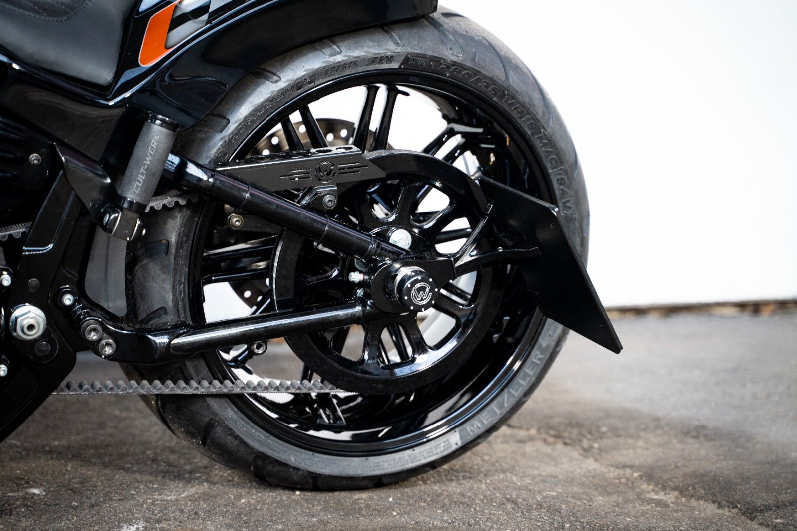 Harley-Davidson Breakout 114 "Orange Racer" by Cult-Werk Harley-Davidson Breakout 114 "Orange Racer" by Cult-Werk
