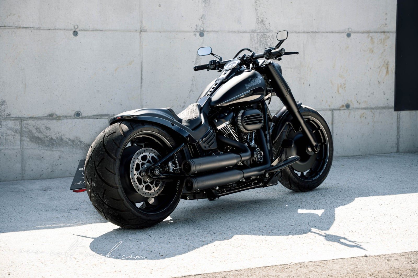 Harley-Davidson Fat Boy 114 "Black Racing" by Cult-Werk