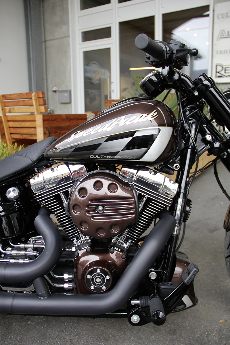 HARLEY BREAKOUT - Luftfilterdeckel SLOTTED (BJ. 2014 - 2017)