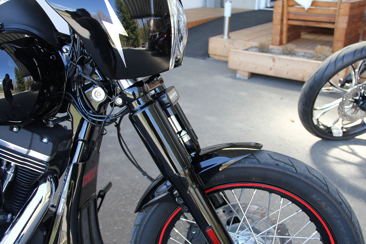HARLEY - Untere Gabel Cover (BJ. Dyna 2007 - 2017 & Street Bob ab 2018)