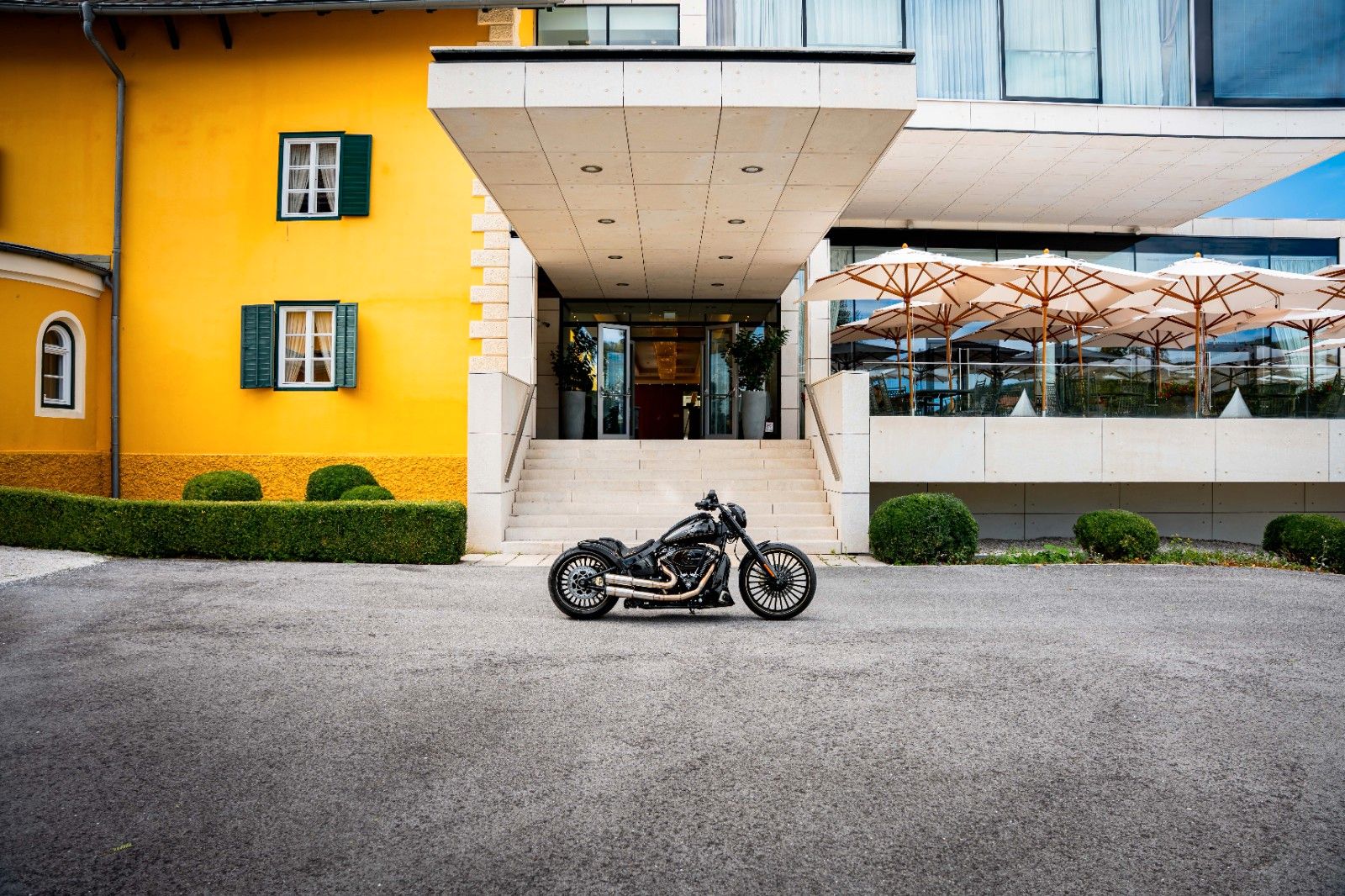 HARLEY DAVIDSON Breakout 117 2025 "Black Racing" by CULT-WERK