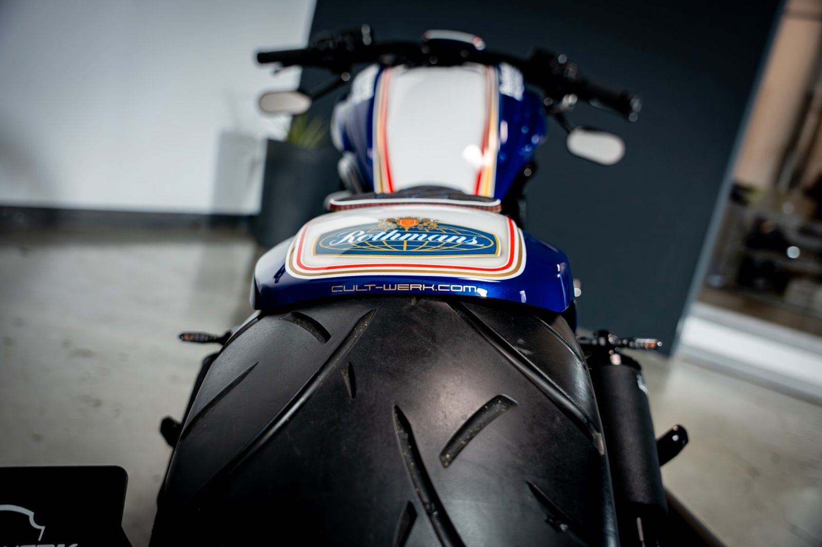 HARLEY DAVIDSON V-Rod Night Rod Special "Rothmans" by CW
