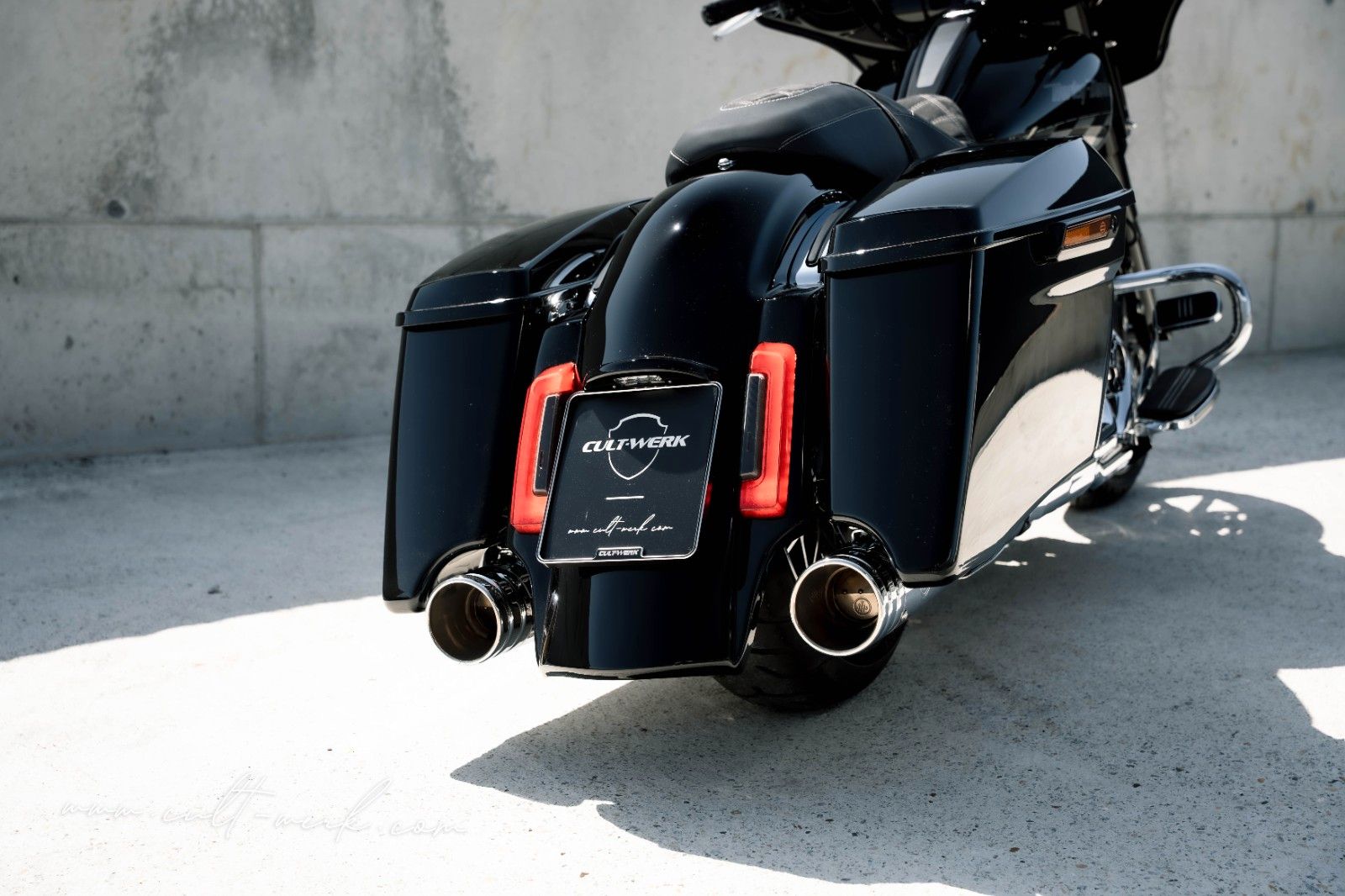 HARLEY DAVIDSON STREET GLIDE SPECIAL 21" LUFT KLAPPE - CULT-WERK