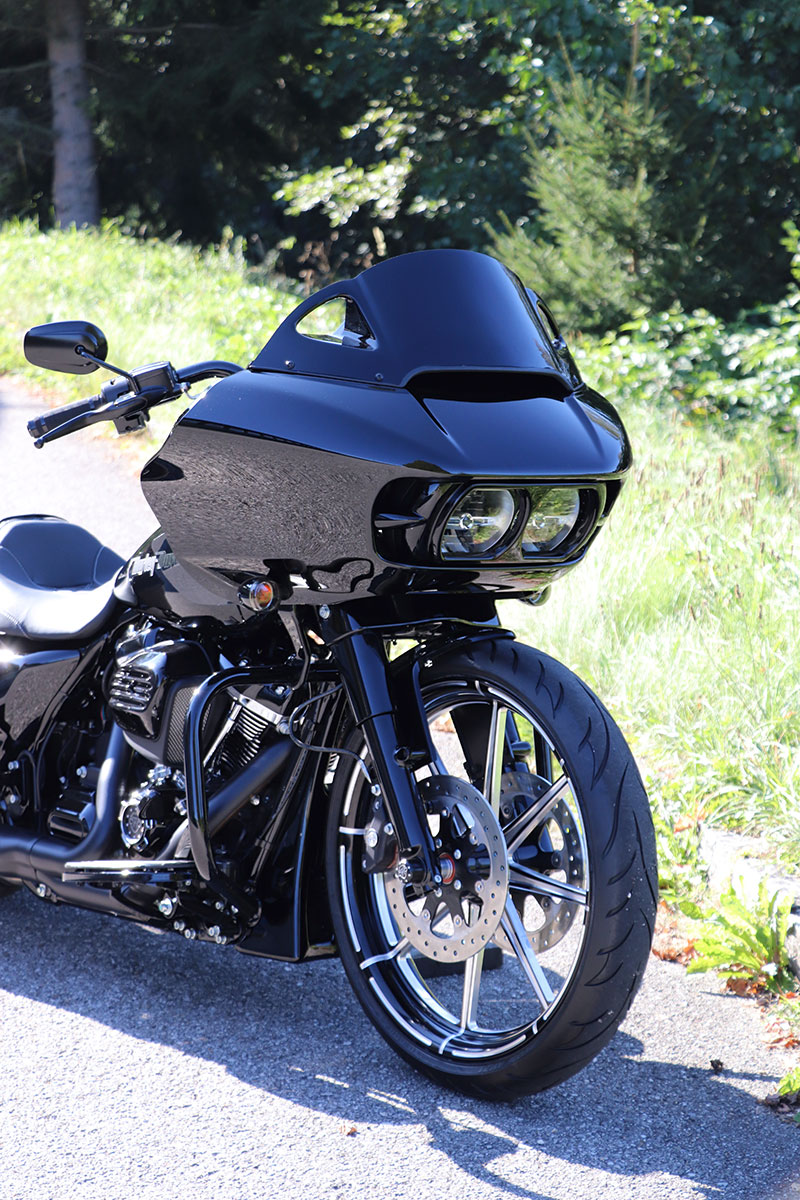 Windschild RACING (passend für Harley-Davidson Modelle: Road Glide ab 2015)