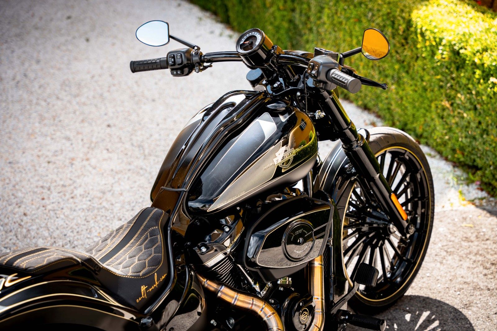 HARLEY DAVIDSON Breakout 117 2025 "Black Racing" by CULT-WERK