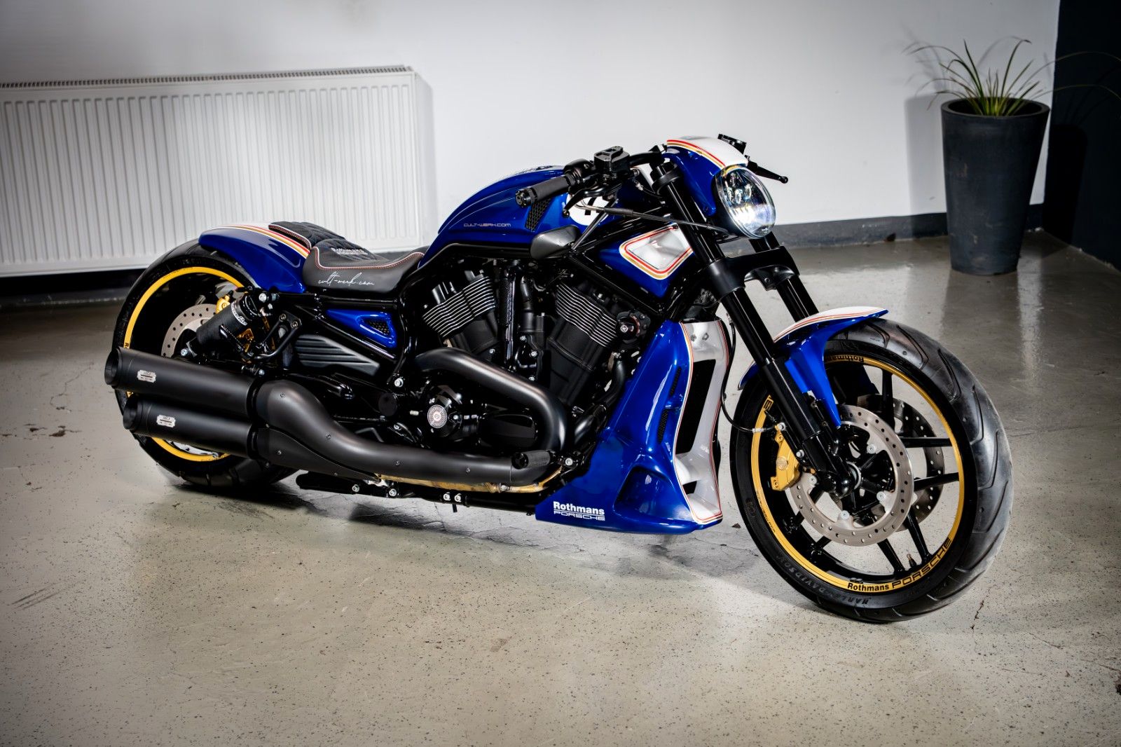 HARLEY DAVIDSON V-Rod Night Rod Special "Rothmans" by CW