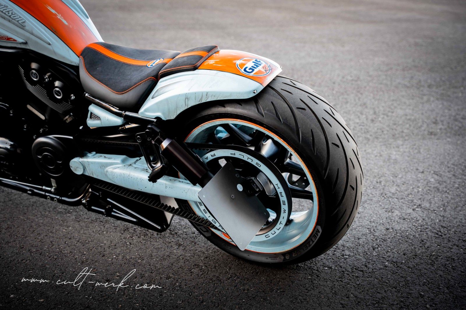 HARLEY DAVIDSON V-Rod Night Rod Special "GULF" by Cult-Werk HARLEY DAVIDSON V-Rod Night Rod Special "GULF" by Cult-Werk