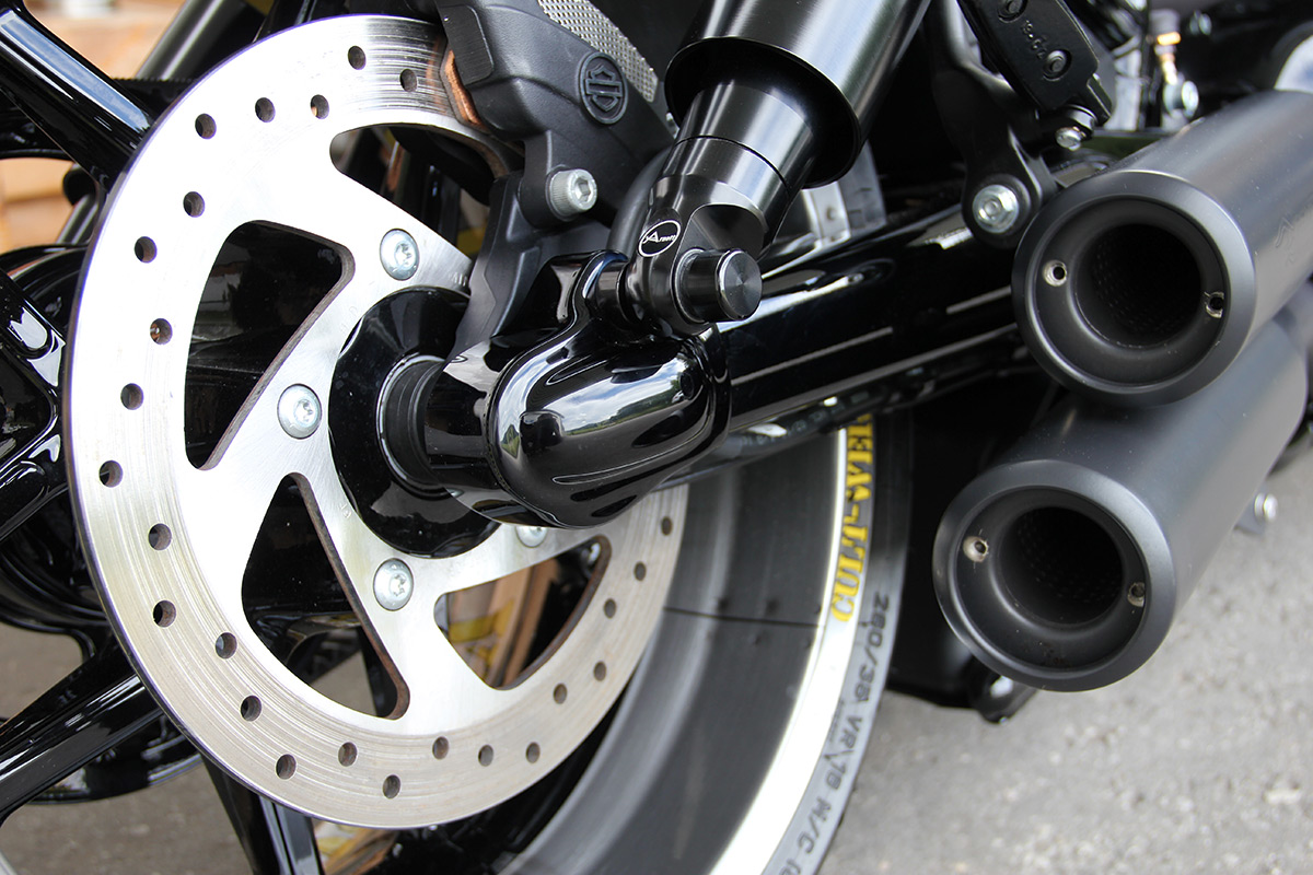 HARLEY V ROD NIGHT ROD SPECIAL - Achscover hinten (BJ. 2002 - 2017)