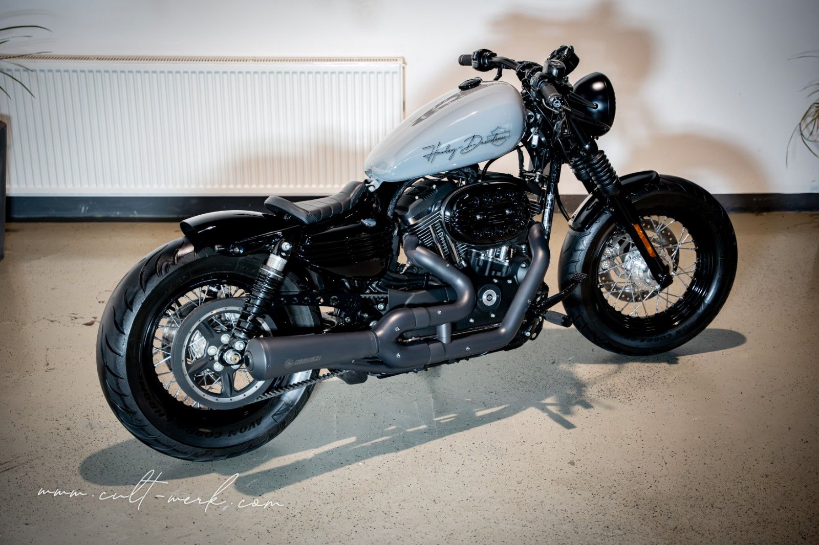 HARLEY DAVIDSON SPORTSTER 1200 CUSTOM "NARDO GREY" 48 by CW