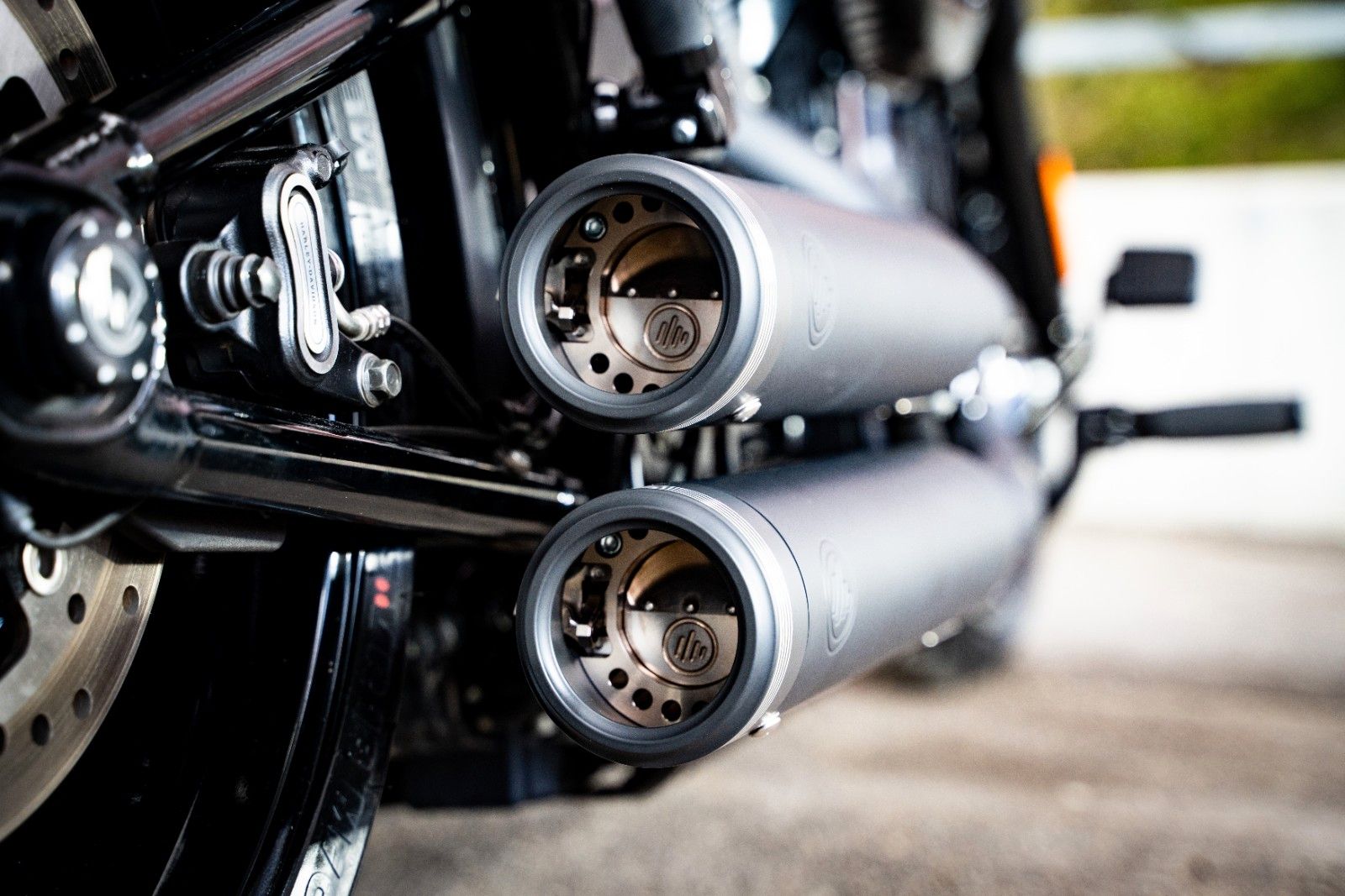 Harley-Davidson Breakout 114 "Orange Racer" by Cult-Werk Harley-Davidson Breakout 114 "Orange Racer" by Cult-Werk