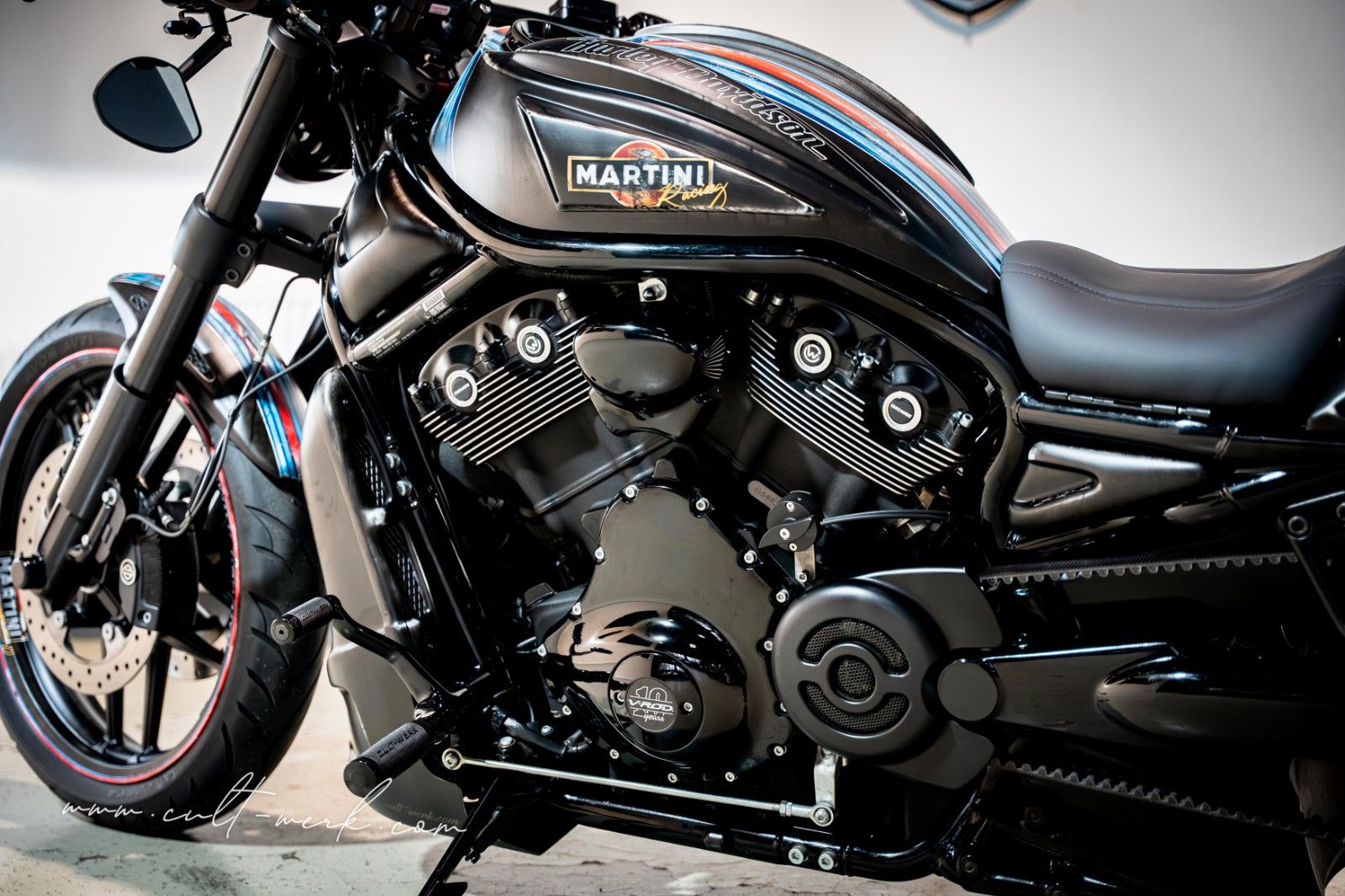 HARLEY DAVIDSON V-Rod Night Rod Special "Martini" by Cult-Werk
