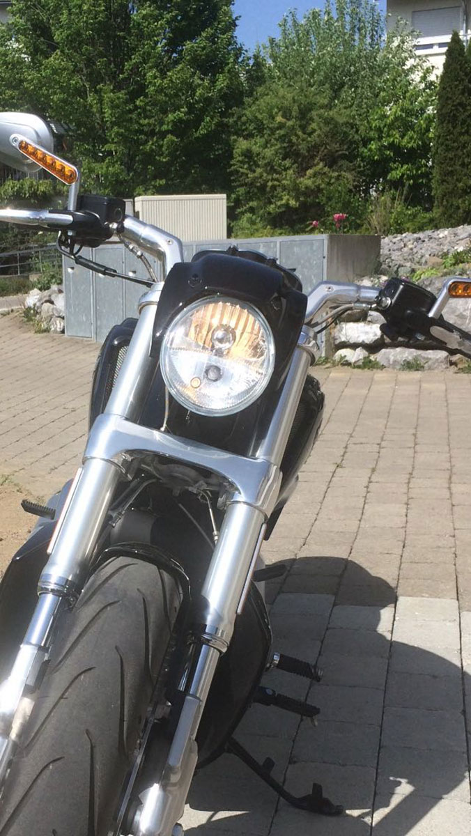 HARLEY V ROD MUSCLE - Scheinwerfermaske NEW NIGHT ROD STYLE (BJ. 2009 - 2017)