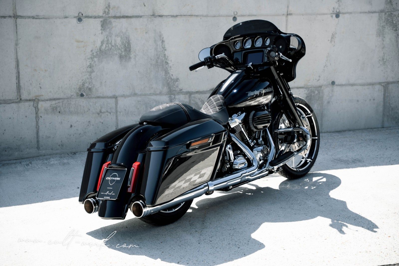 HARLEY DAVIDSON STREET GLIDE SPECIAL 21" LUFT KLAPPE - CULT-WERK