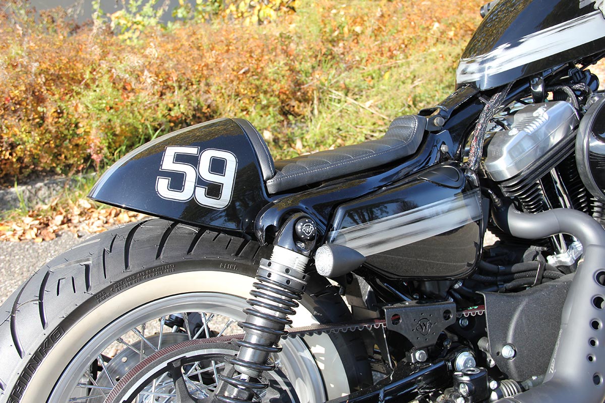 Heckfender CAFE RACER (passend für Harley-Davidson Modelle: Sportster ab 2004 bis aktuell, lackierfähig inkl. Sitz)