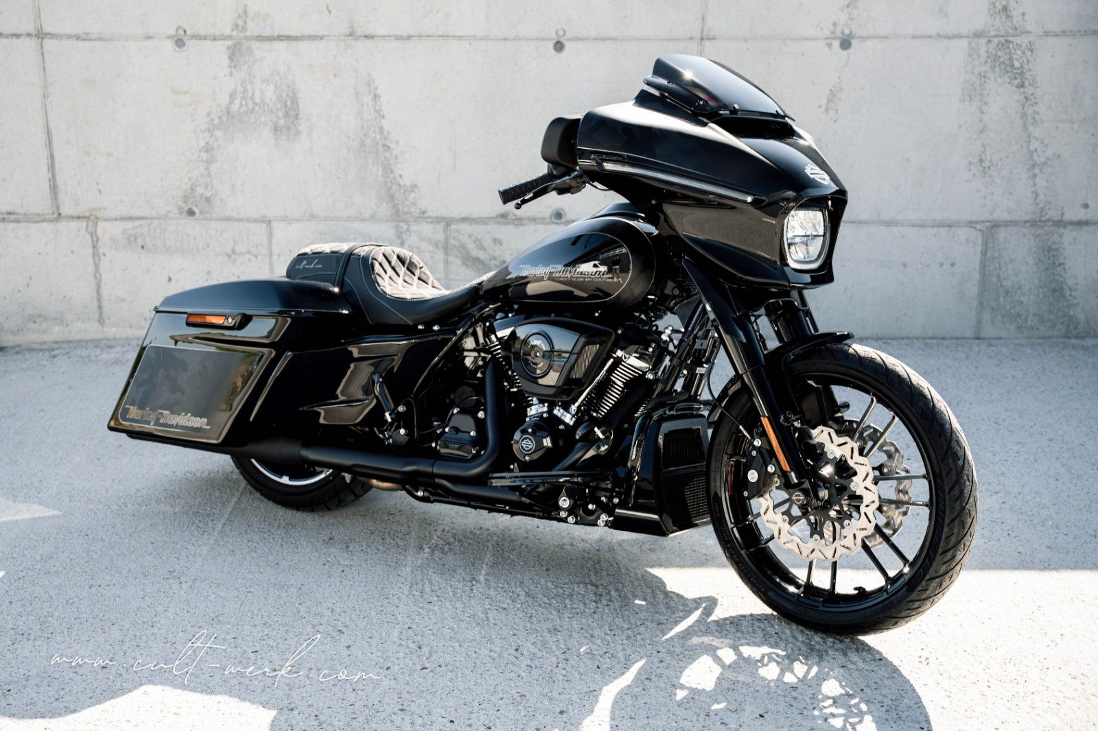 HARLEY DAVIDSON STREET GLIDE 25 "FADE CAMOU" LUFT by Cult-Werk