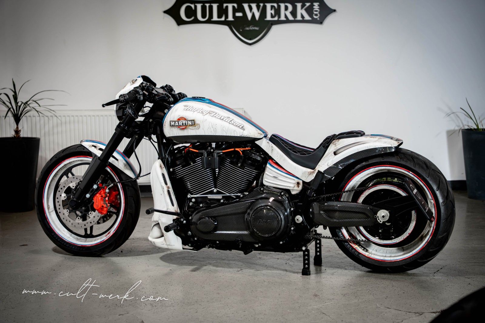 HARLEY DAVIDSON FXDR 114 "Martini Used Look" by Cult-Werk