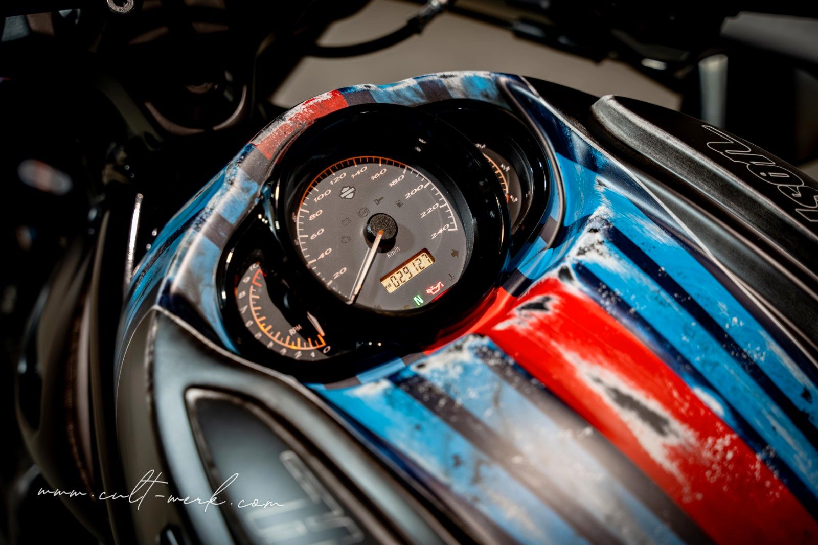 HARLEY DAVIDSON V-Rod Night Rod Special "Martini" by Cult-Werk