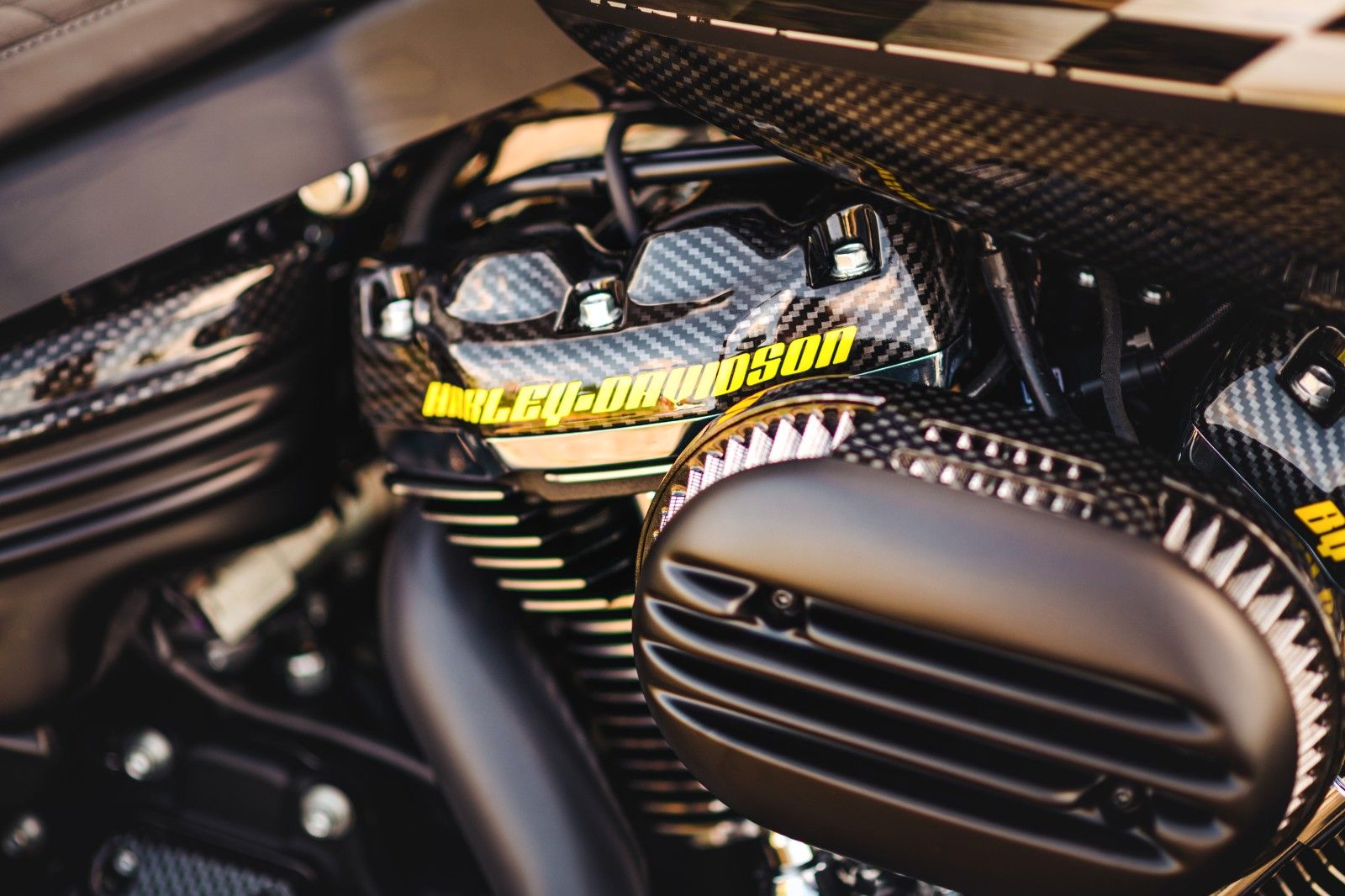 HARLEY DAVIDSON Breakout 114 "Yellow Racer" 280 by Cult-Werk