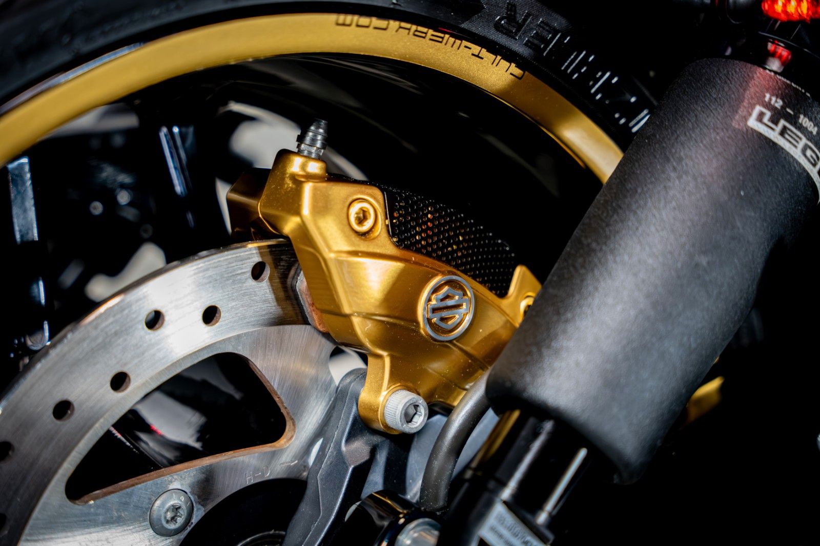 HARLEY DAVIDSON V-Rod Night Rod Special "Rothmans" by CW