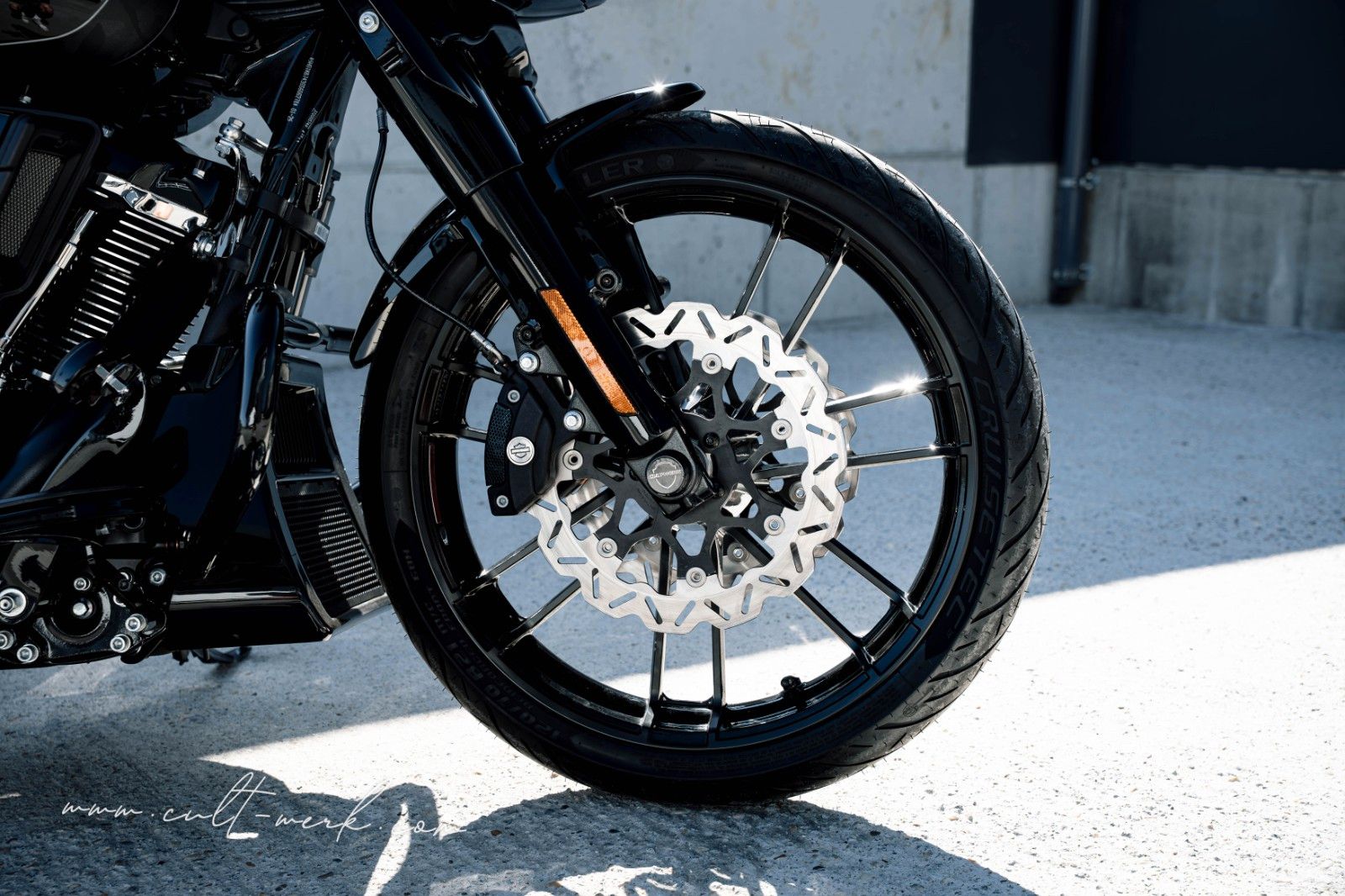 HARLEY DAVIDSON STREET GLIDE 25 "FADE CAMOU" LUFT by Cult-Werk