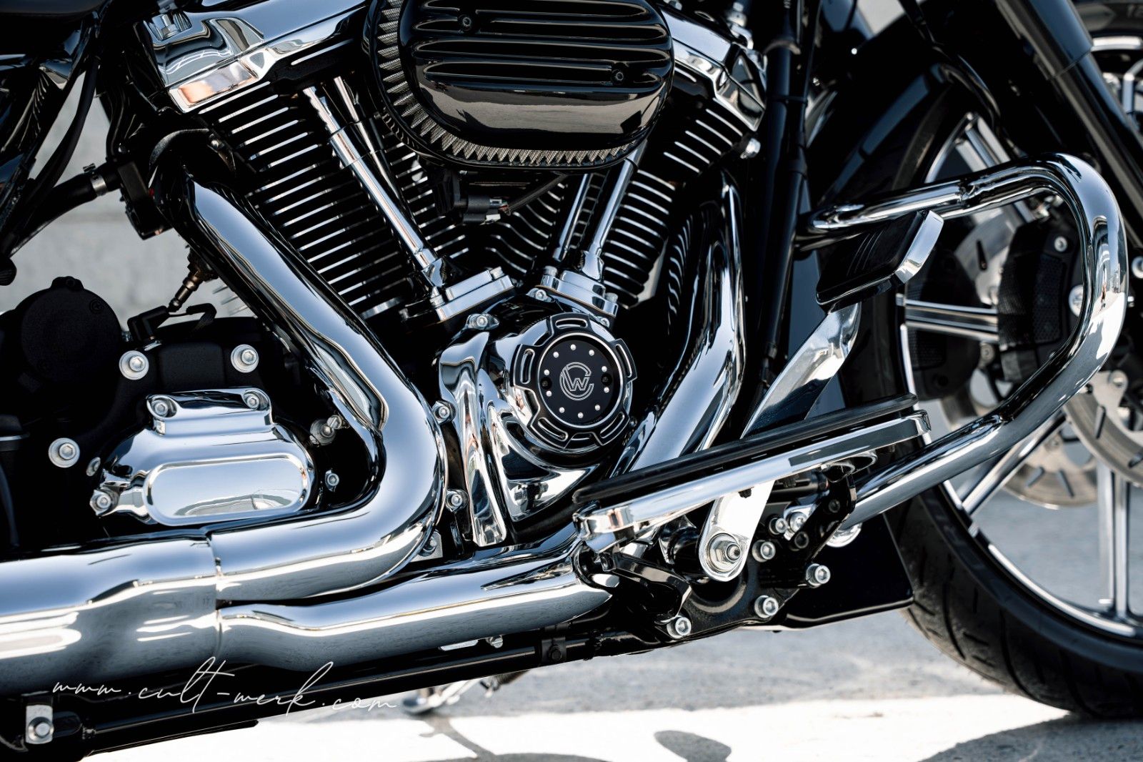 HARLEY DAVIDSON STREET GLIDE SPECIAL 21" LUFT KLAPPE - CULT-WERK