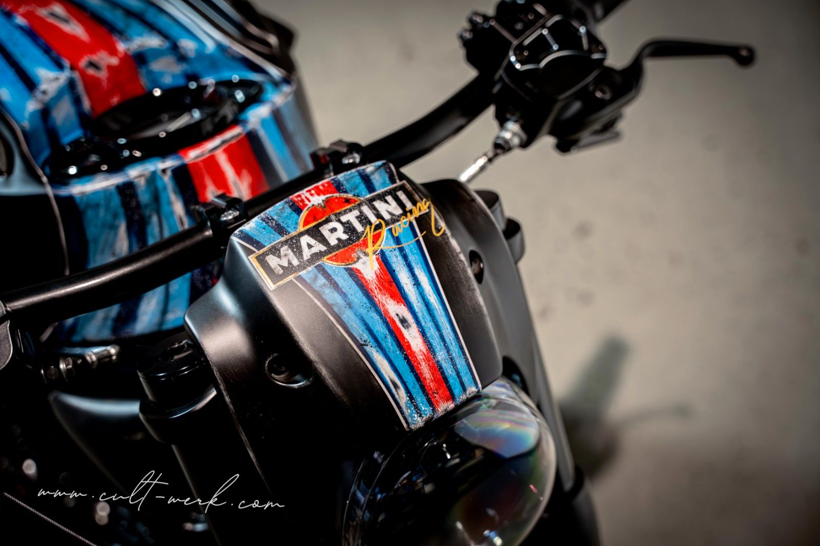 HARLEY DAVIDSON V-Rod Night Rod Special "Martini" by Cult-Werk