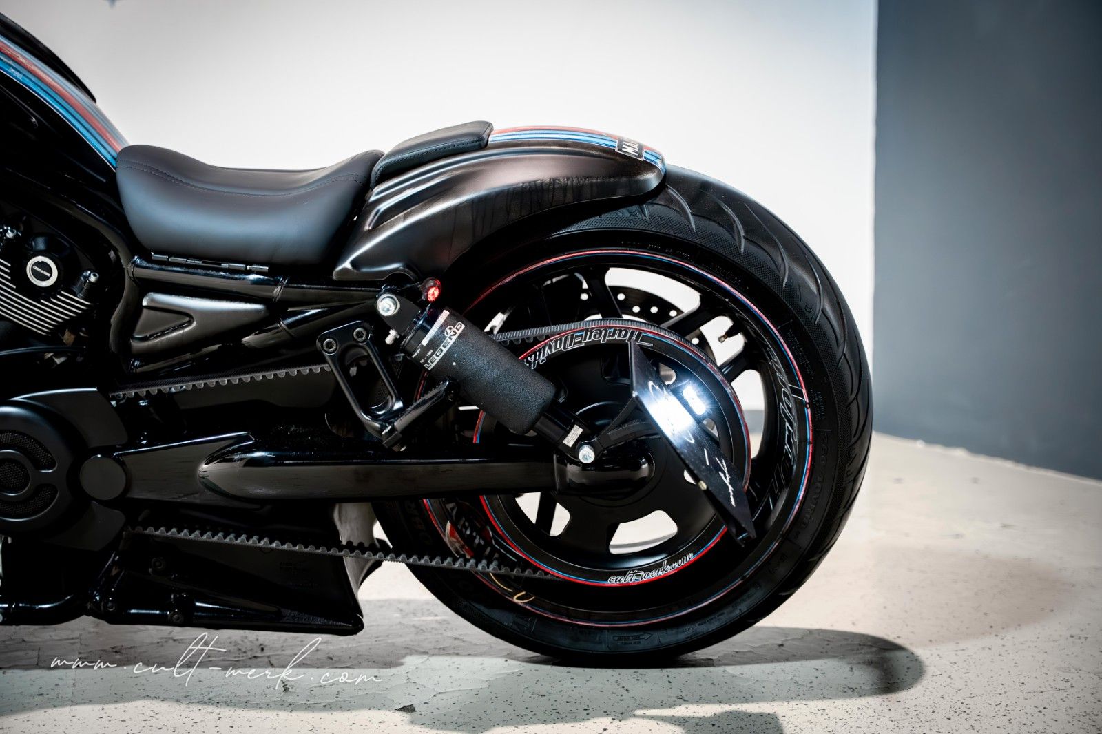 HARLEY DAVIDSON V-Rod Night Rod Special "Martini" by Cult-Werk