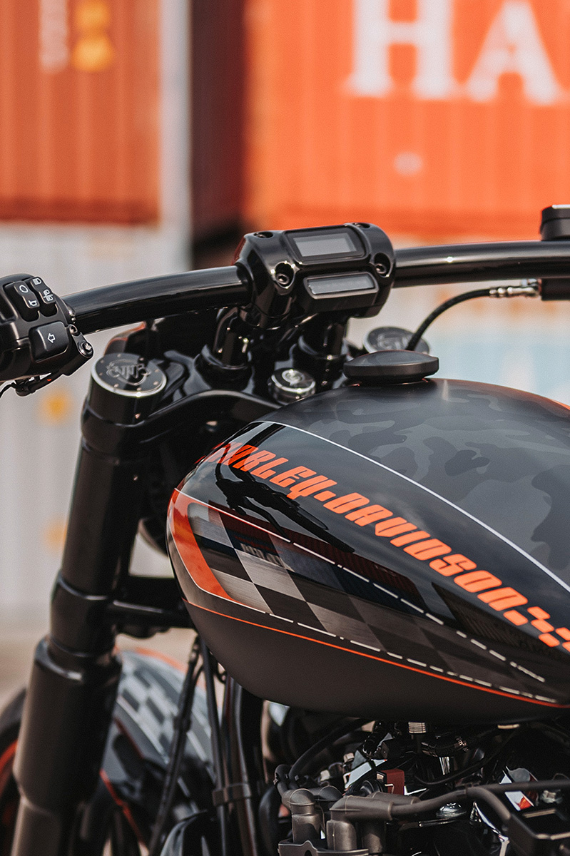 HARLEY SOFTAIL - Schrauben Lenkerklemme schwarz (BJ. viele Softail ab 2018)