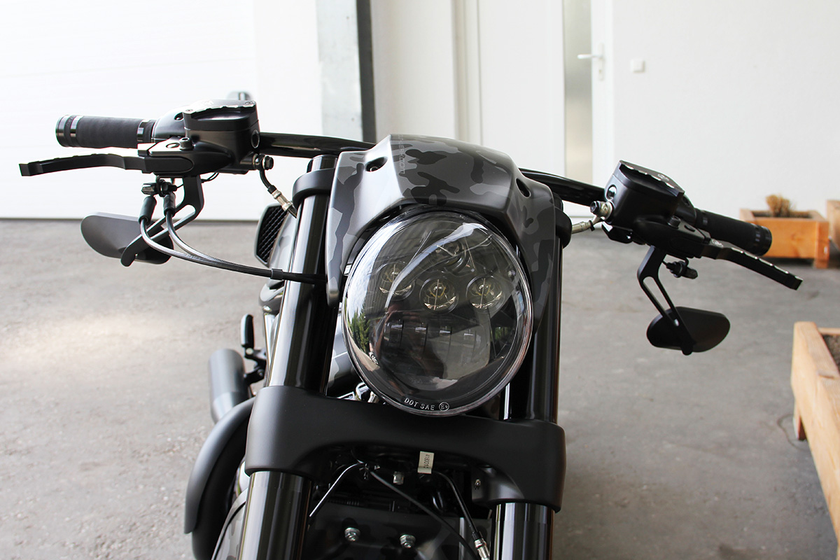 HARLEY - Blinkerhalter vorne (abgewinkelt)