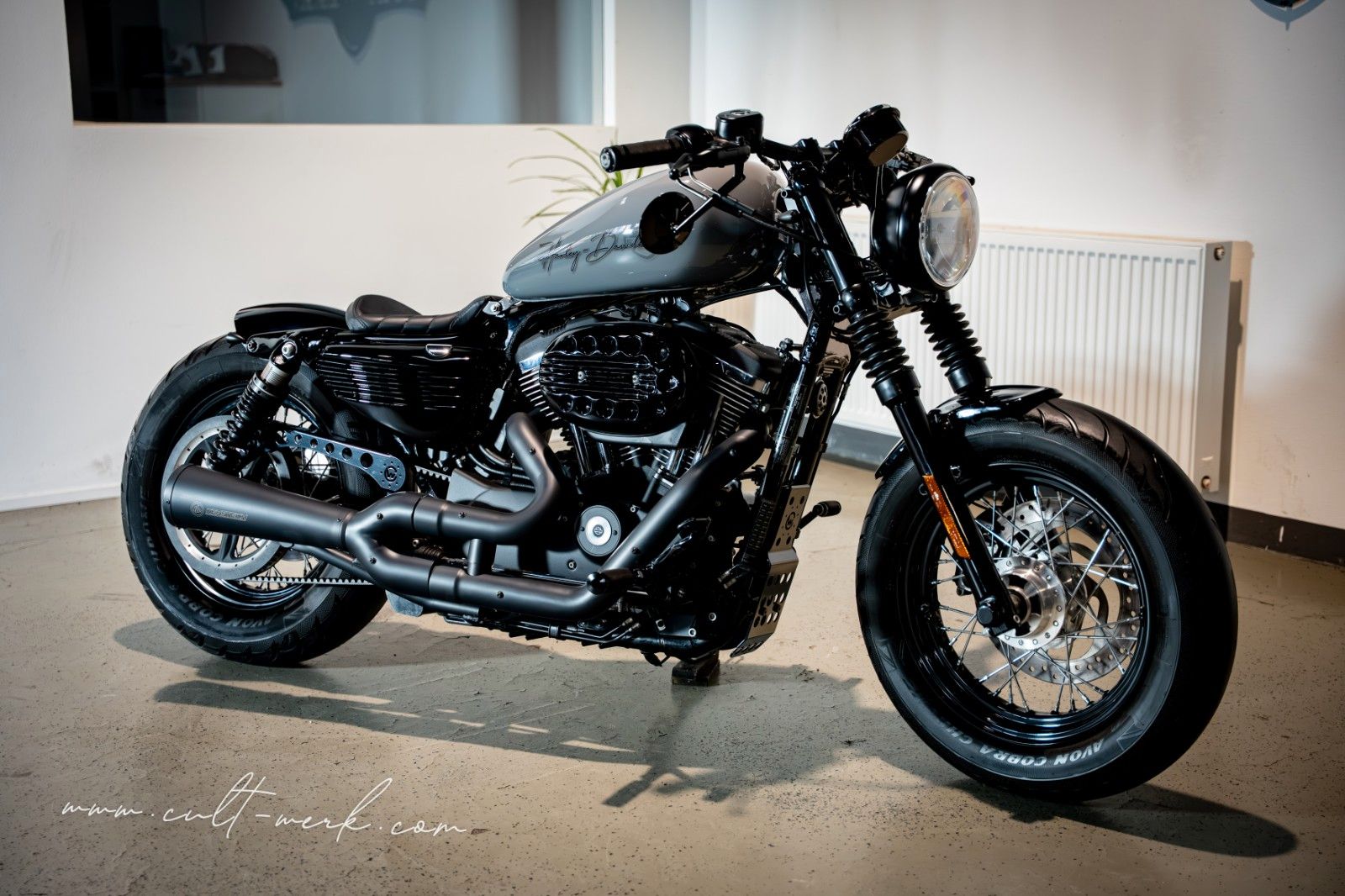 HARLEY DAVIDSON SPORTSTER 1200 CUSTOM "NARDO GREY" 48 by CW