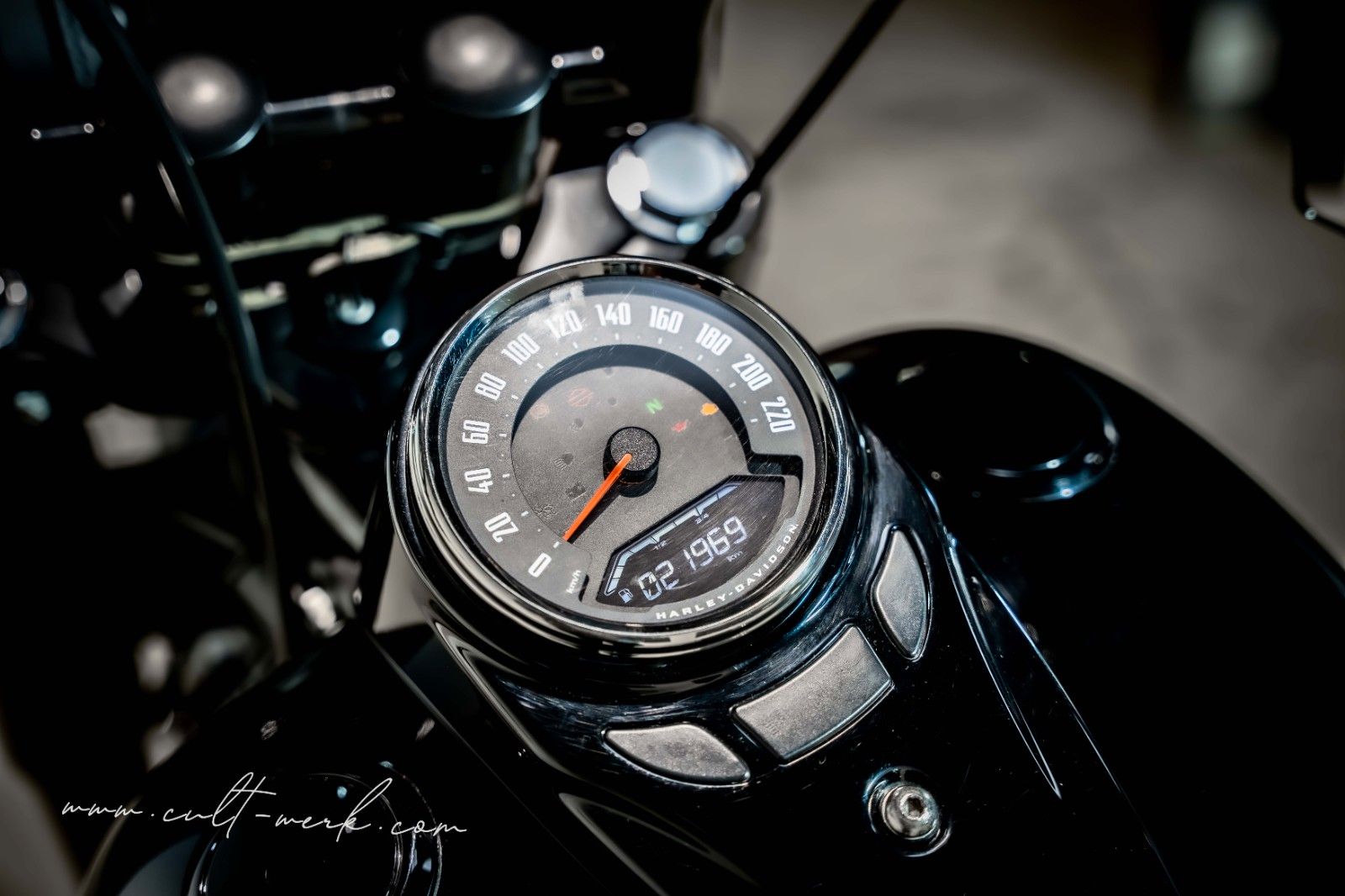 HARLEY DAVIDSON SOFTAIL SLIM CUSTOM APE KLAPPE 21 BIG SPOKE 200