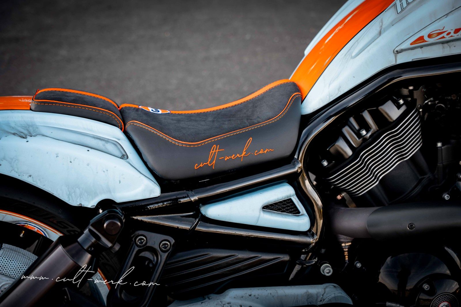 HARLEY DAVIDSON V-Rod Night Rod Special "GULF" by Cult-Werk HARLEY DAVIDSON V-Rod Night Rod Special "GULF" by Cult-Werk