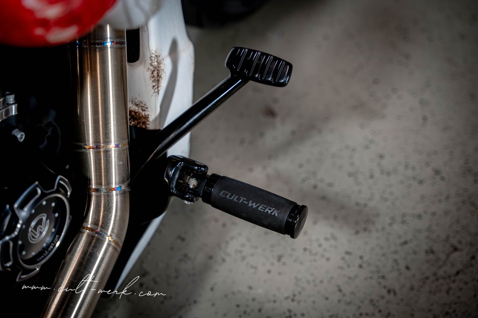 HARLEY DAVIDSON FXDR 114 "Martini Used Look" by Cult-Werk