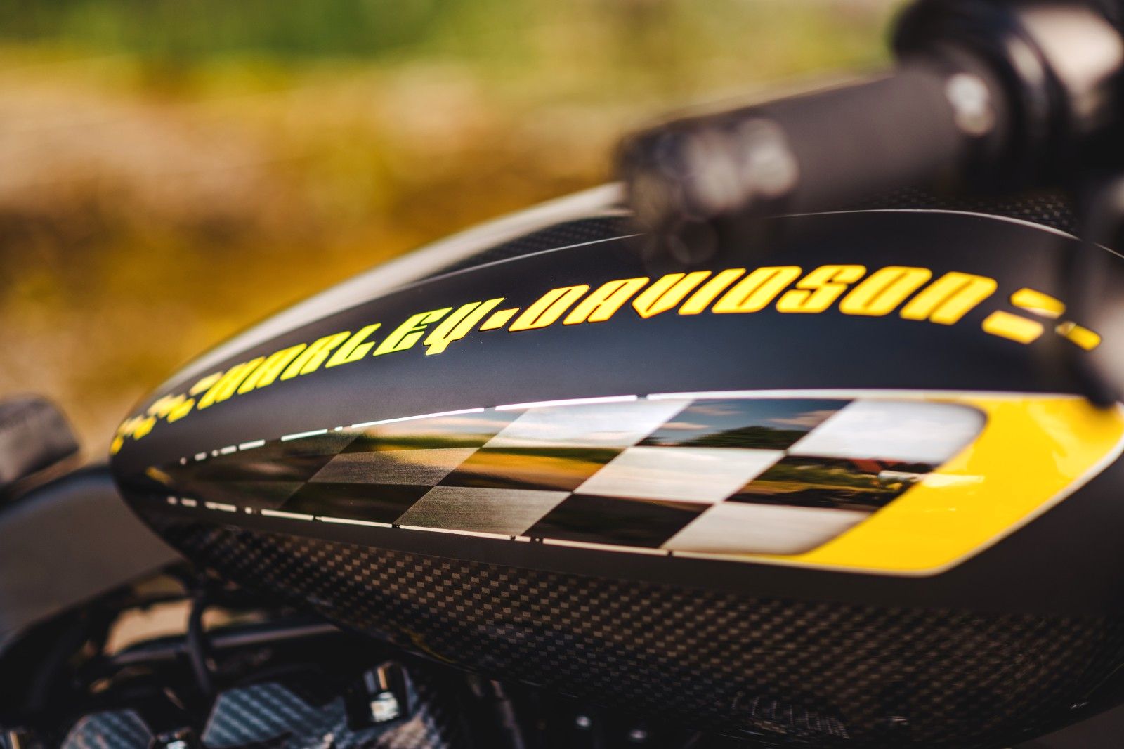 HARLEY DAVIDSON Breakout 114 "Yellow Racer" 280 by Cult-Werk