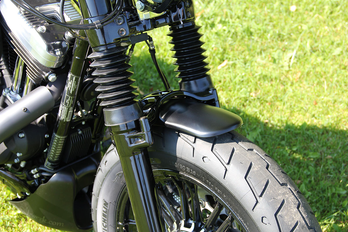 Frontfender BOBBER (passend für Harley-Davidson Modelle: alle Sportster 48, schwarz glänzend)