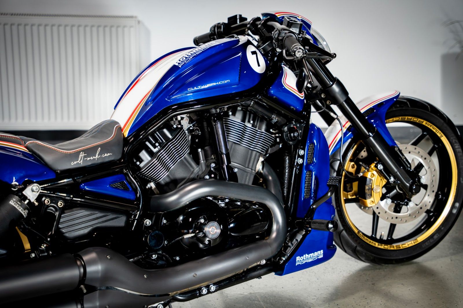 HARLEY DAVIDSON V-Rod Night Rod Special "Rothmans" by CW