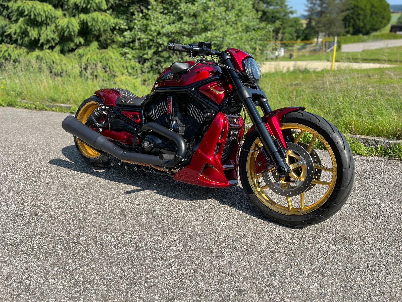 HARLEY DAVIDSON V-Rod Night Rod Special "Monaco" 280 TIRE by CW